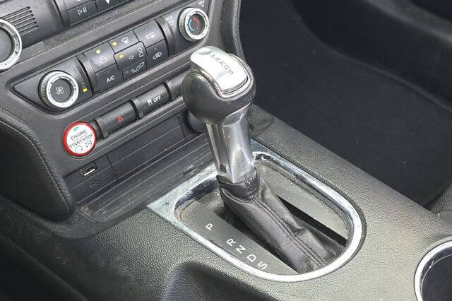 2016 Ford Mustang V6