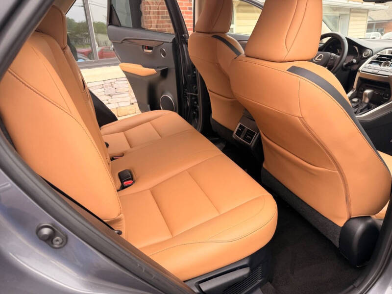 2017 Lexus NX 200t