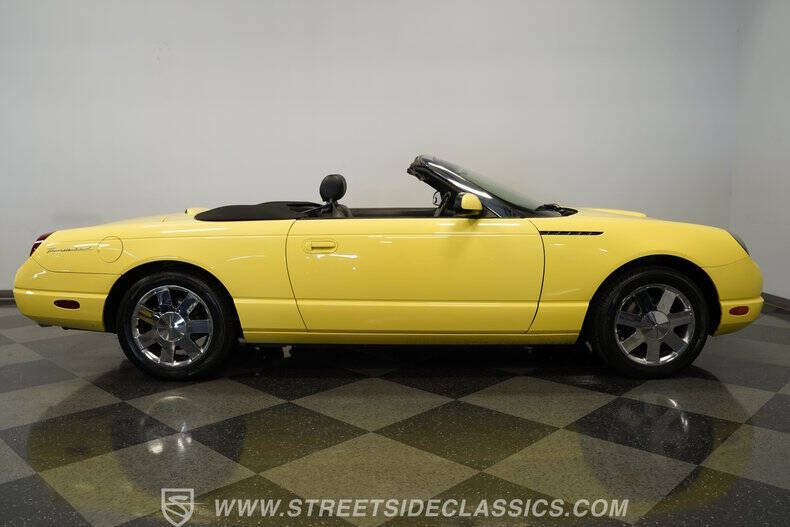 2002 Ford Thunderbird Deluxe