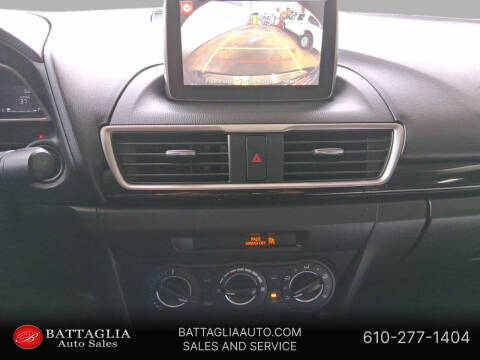 2016 Mazda MAZDA3 i Sport