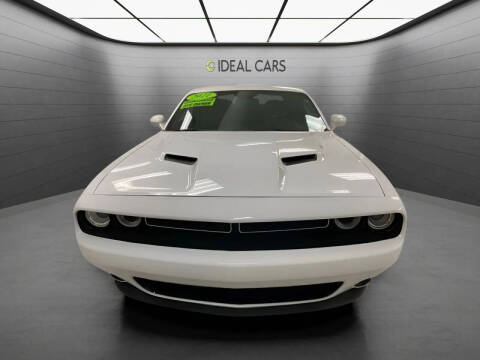 2021 Dodge Challenger SXT