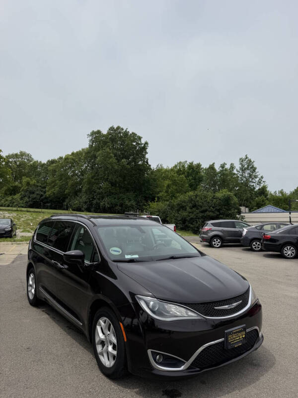 2017 Chrysler Pacifica Touring Plus