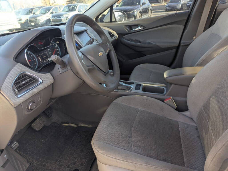 2018 Chevrolet Cruze LS Auto