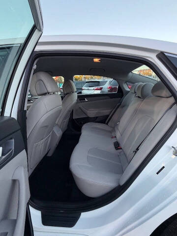 2017 Hyundai Sonata SE