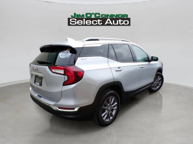 2022 GMC Terrain SLT
