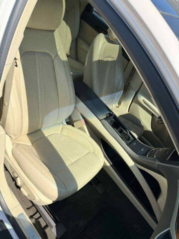 2014 Lincoln MKZ