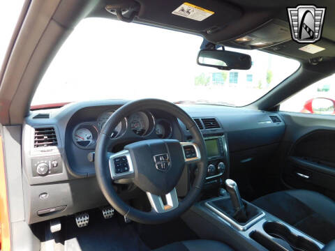 2011 Dodge Challenger SRT8 392