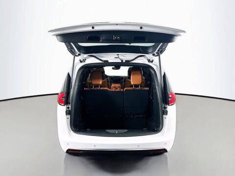 2026 Chrysler Pacifica Pinnacle