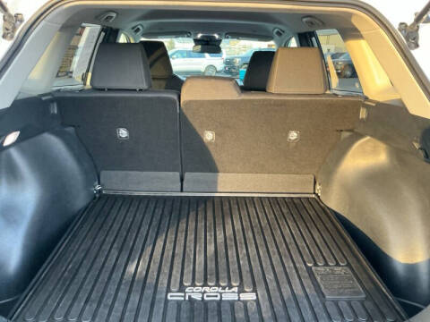 2023 Toyota Corolla Cross LE