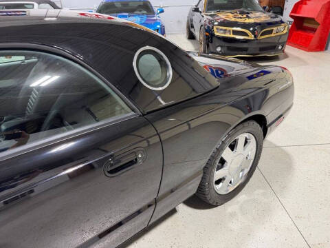 2002 Ford Thunderbird Deluxe