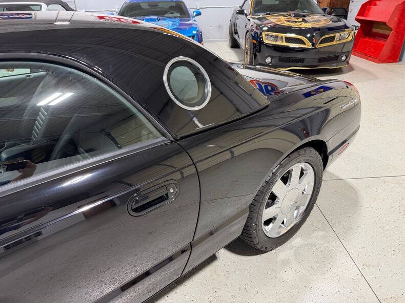 2002 Ford Thunderbird Deluxe