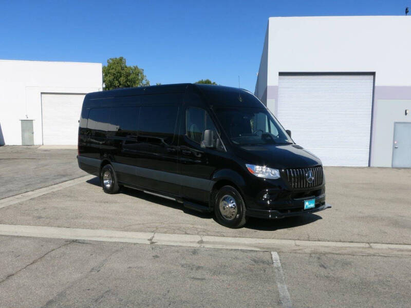 2025 Mercedes-Benz Sprinter Shuttle