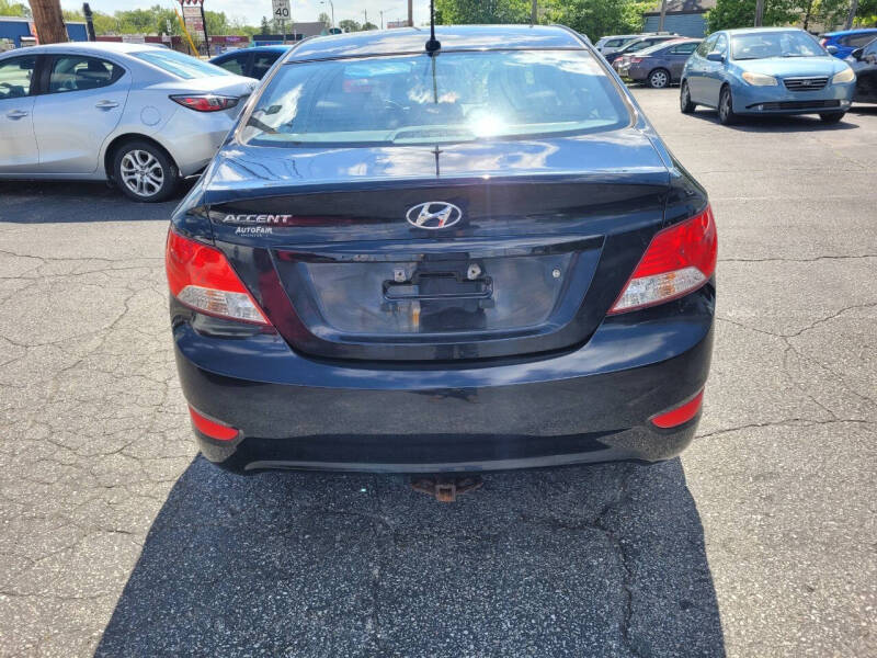 2013 Hyundai Accent GLS