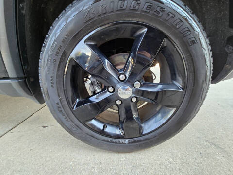 2019 Jeep Grand Cherokee Laredo