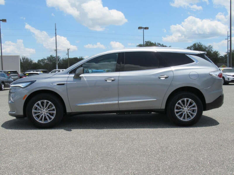 2024 Buick Enclave Essence