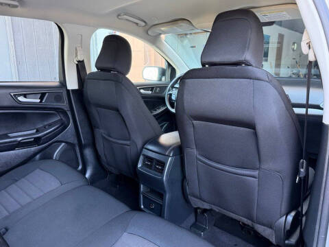 2021 Ford Edge SE
