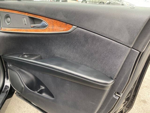 2019 Lincoln Nautilus Reserve