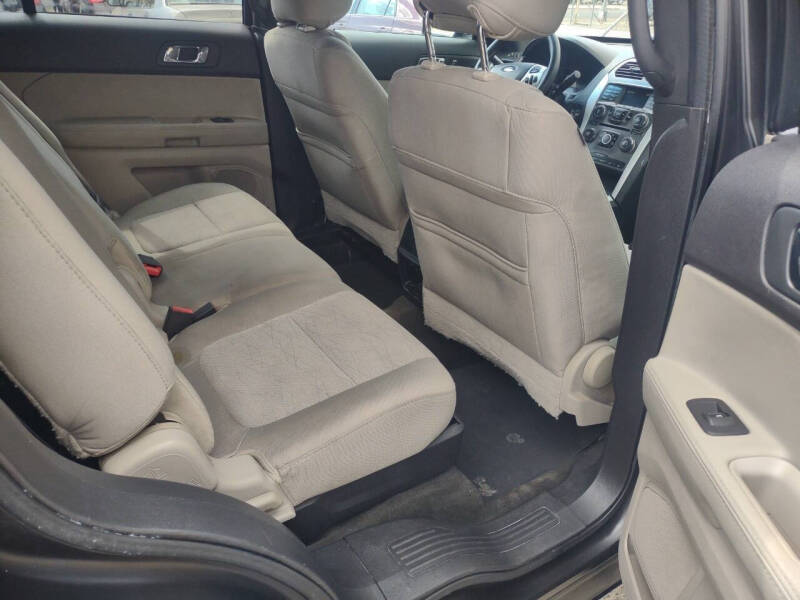 2015 Ford Explorer