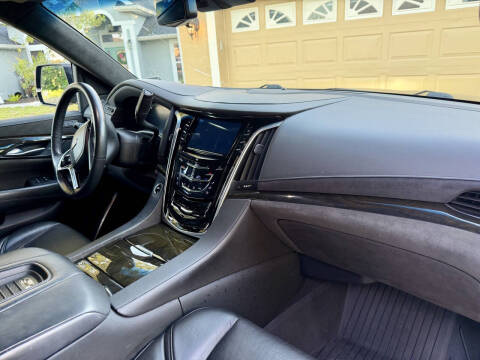 2019 Cadillac Escalade ESV Platinum