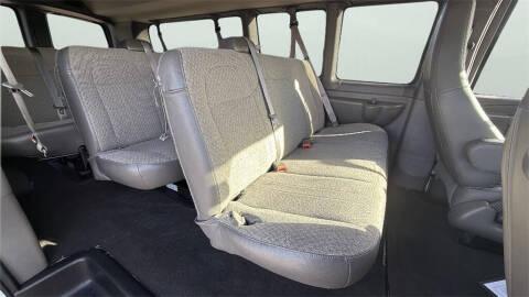 2025 Chevrolet Express LT 3500