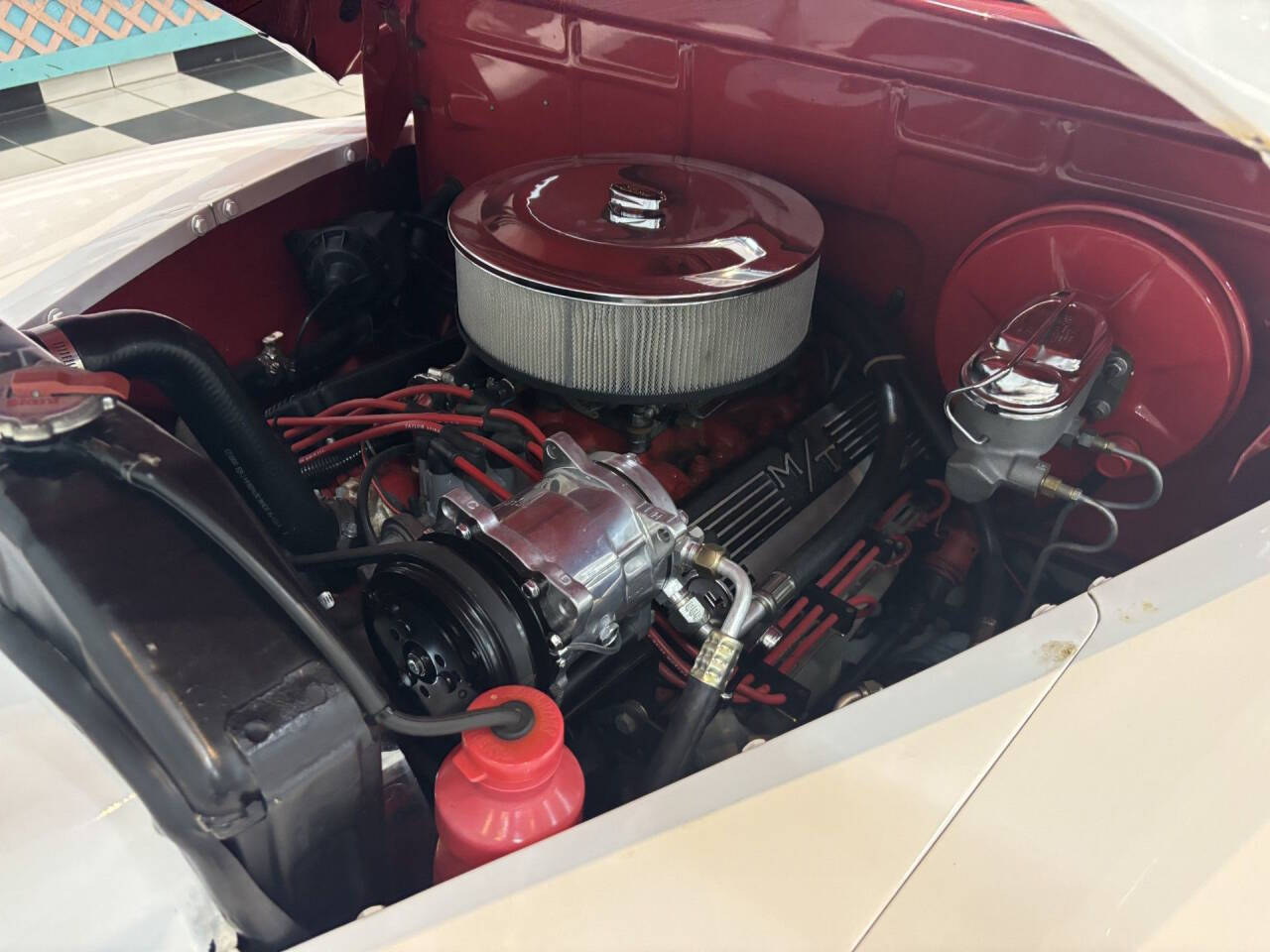 1946 Ford Tudor 31