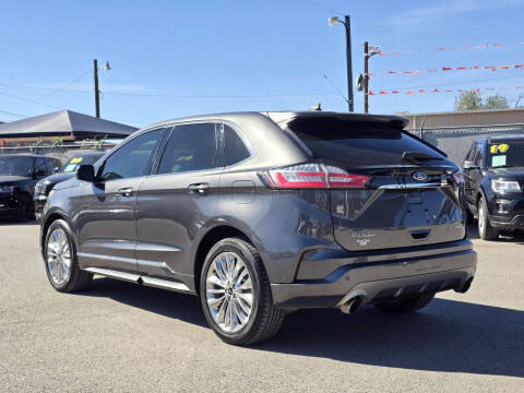 2020 Ford Edge Titanium