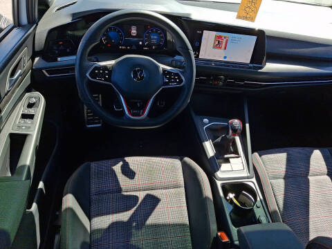 2022 Volkswagen Golf GTI SE