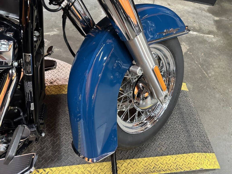 2021 Harley-Davidson FLHC - Heritage Classic