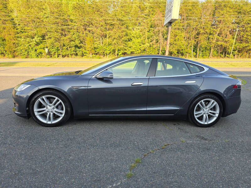 2015 Tesla Model S 70D