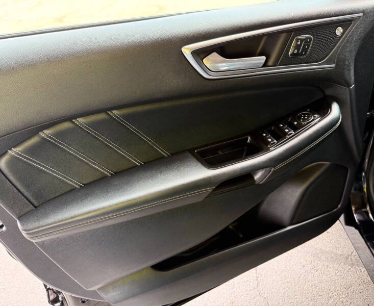 2019 Ford Edge ST