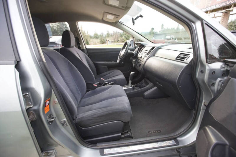 2008 Nissan Versa 1.8 S