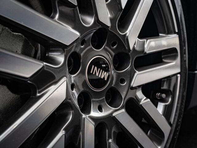 2025 MINI Hardtop 2 Door Cooper Signature Trim