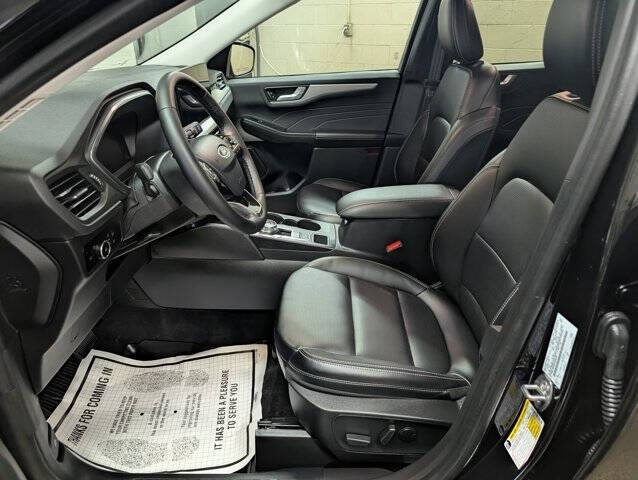 2023 Ford Escape Platinum