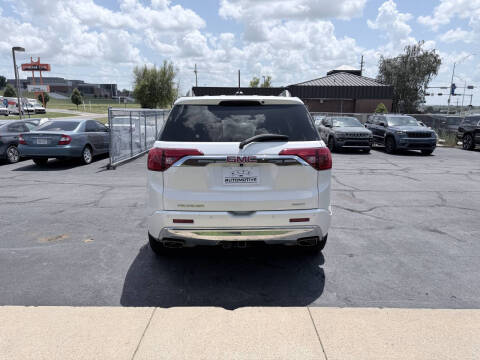 2017 GMC Acadia Denali