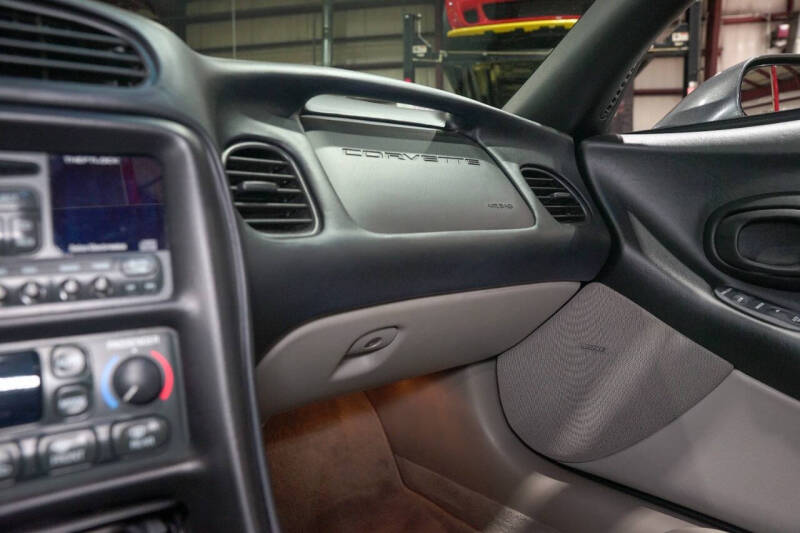 2003 Chevrolet Corvette