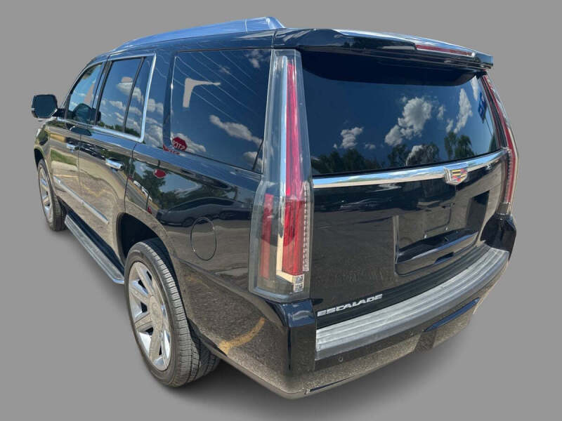 2019 Cadillac Escalade Luxury