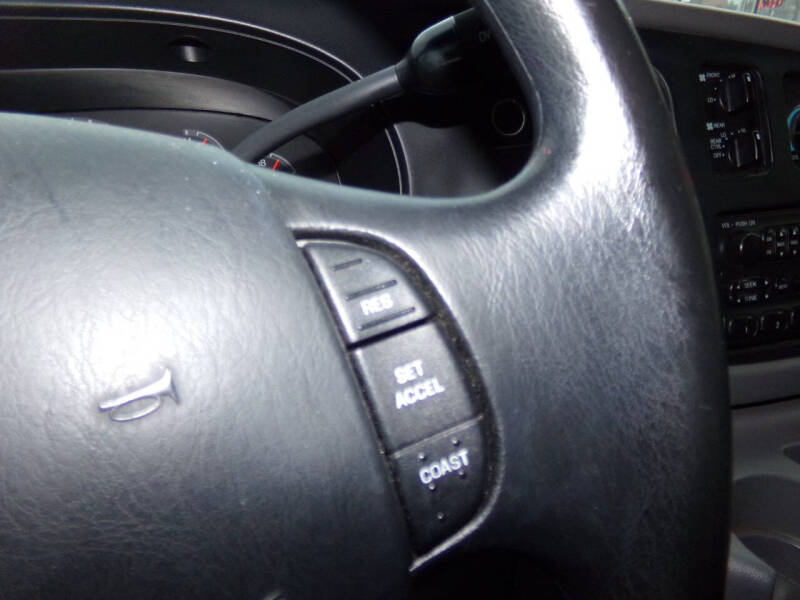 2001 Ford E-Series E-350 SD XL