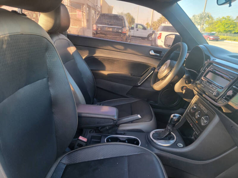 2015 Volkswagen Beetle 1.8T Entry PZEV