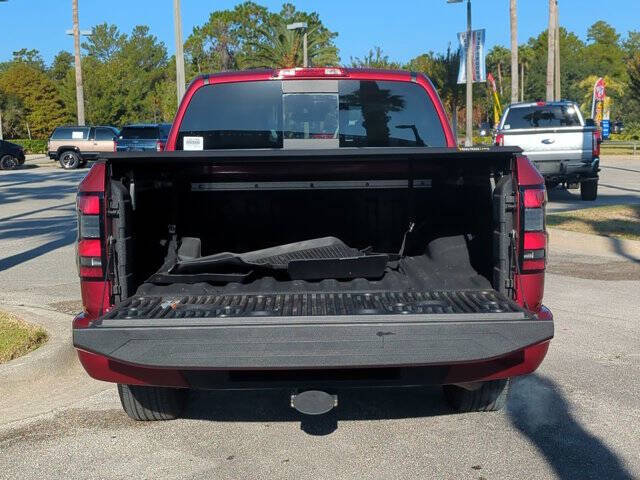 2024 Nissan Frontier SL