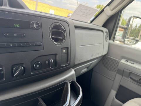 2014 Ford E-Series E-150