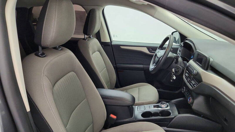 2022 Ford Escape S