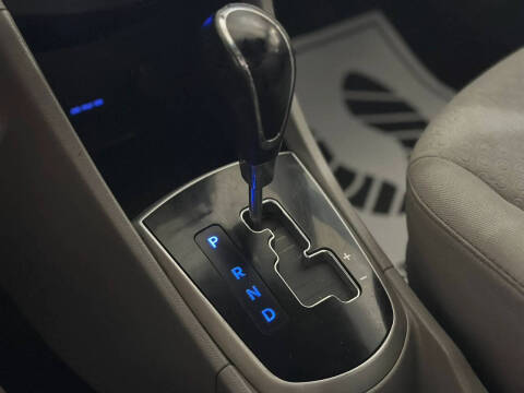 2012 Hyundai Accent SE