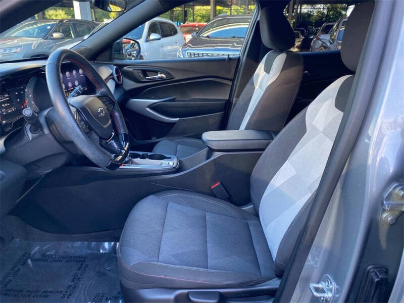 2025 Chevrolet Trax RS