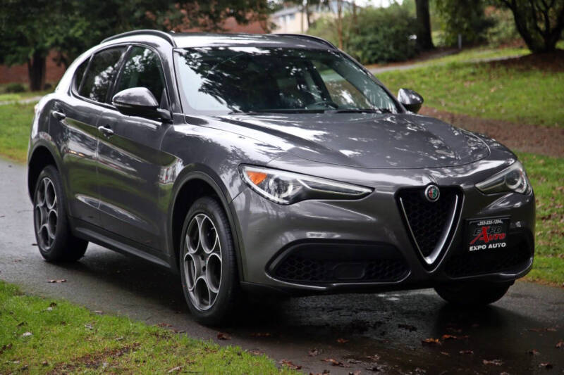 2018 Alfa Romeo Stelvio Sport