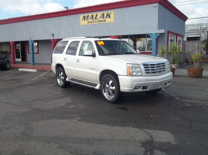 2004 Cadillac Escalade Base photo 18