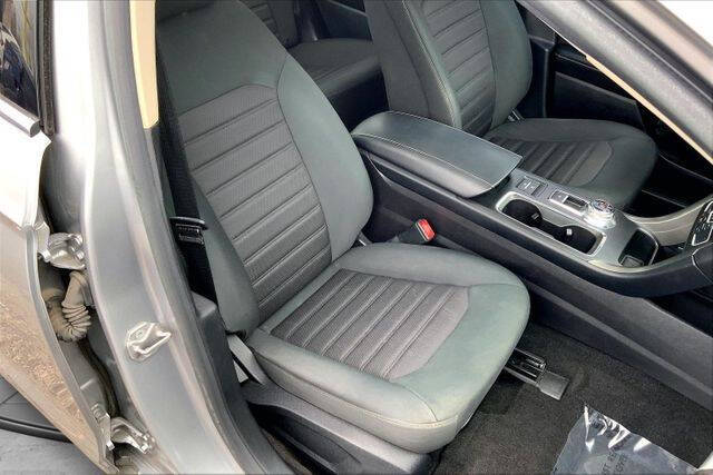 2020 Ford Fusion Hybrid SE