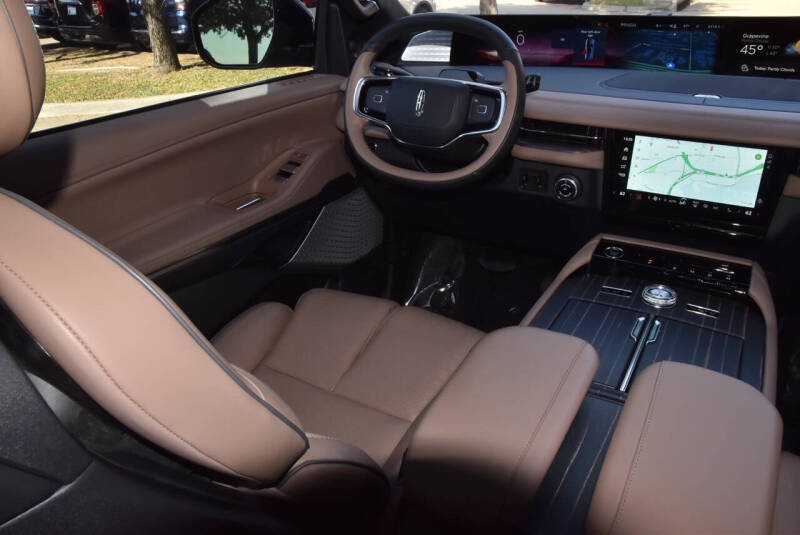 2025 Lincoln Navigator Black Label