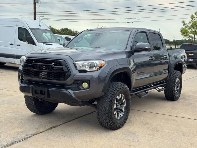 2020 Toyota Tacoma TRD Off Road's photo