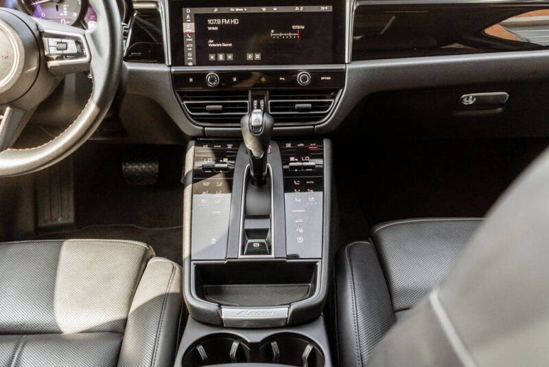 2023 Porsche Macan