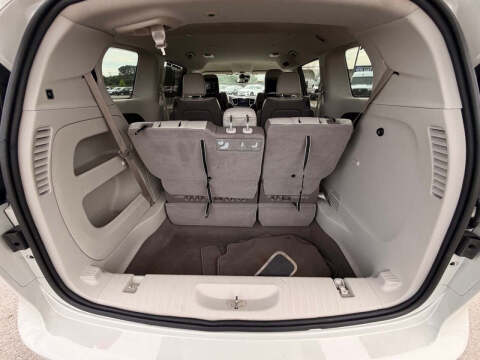 2017 Chrysler Pacifica Touring-L Plus